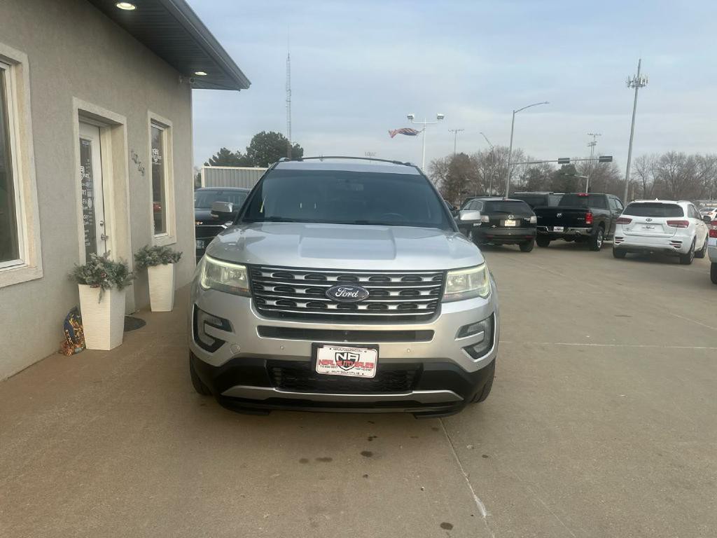 2017 Ford Explorer Image 3