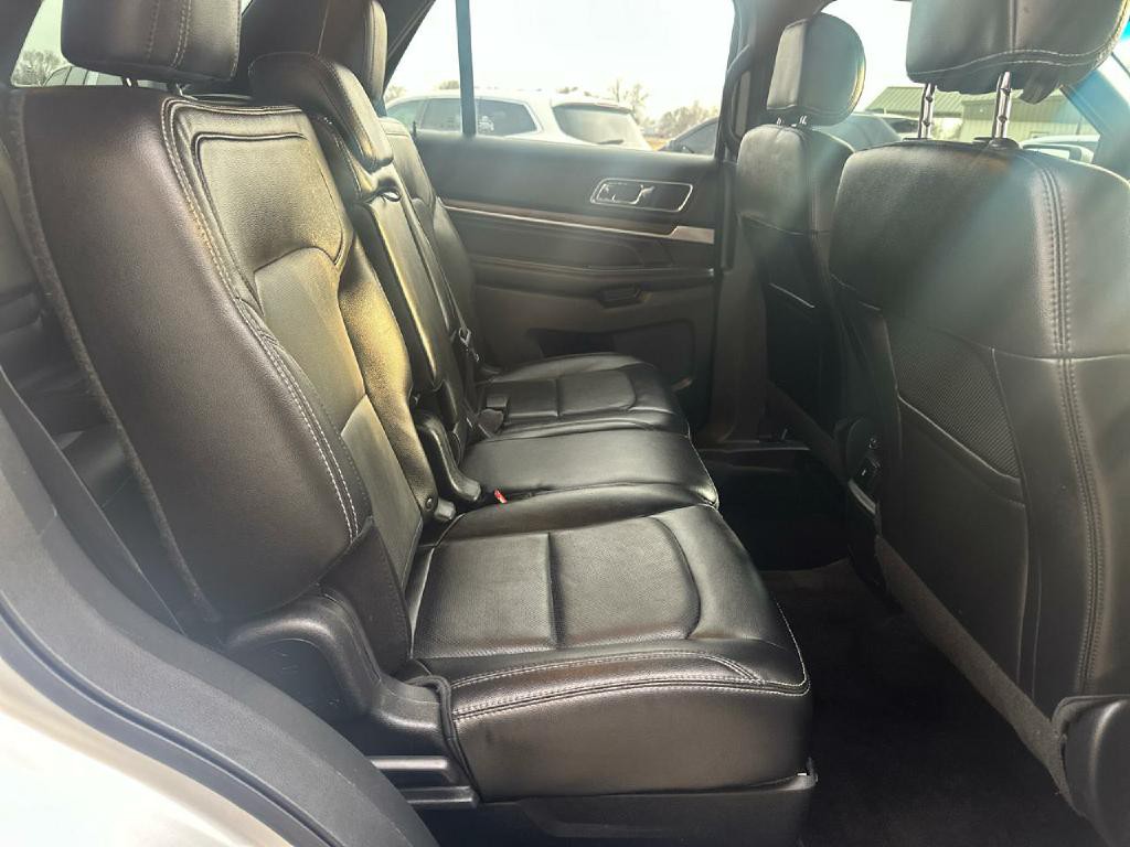 2017 Ford Explorer Image 14