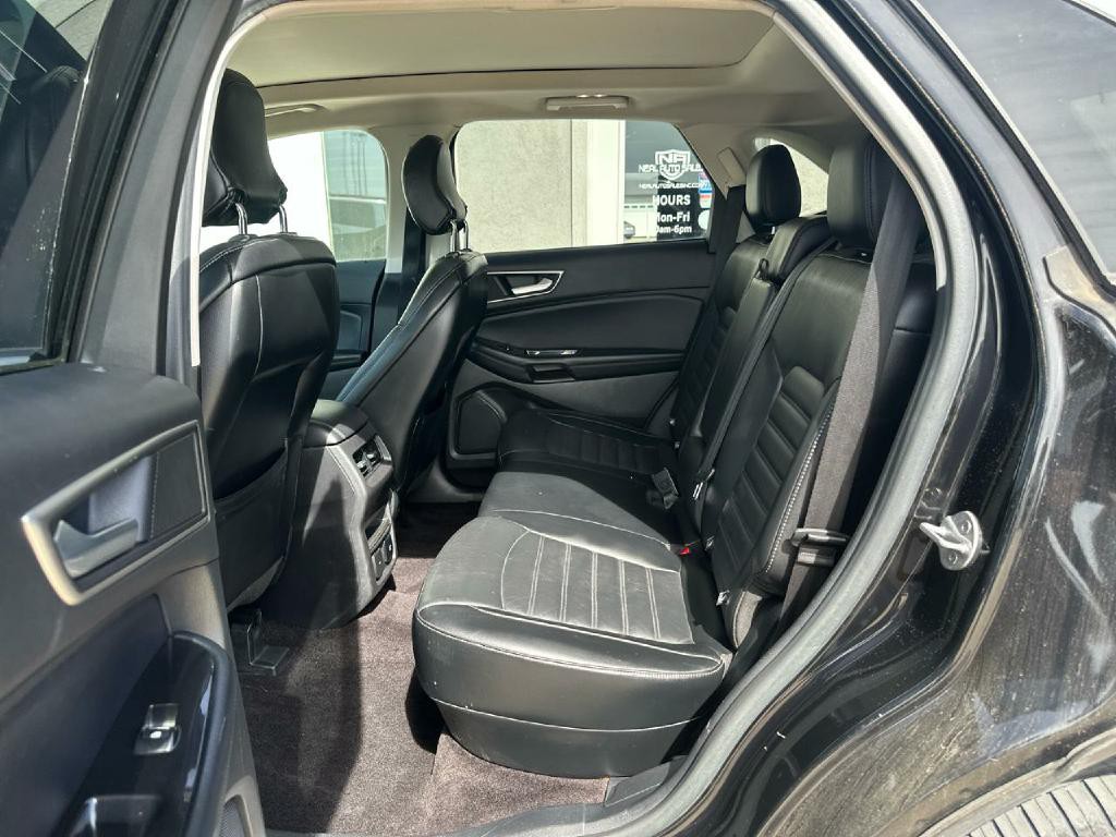 2016 Ford Edge Image 9
