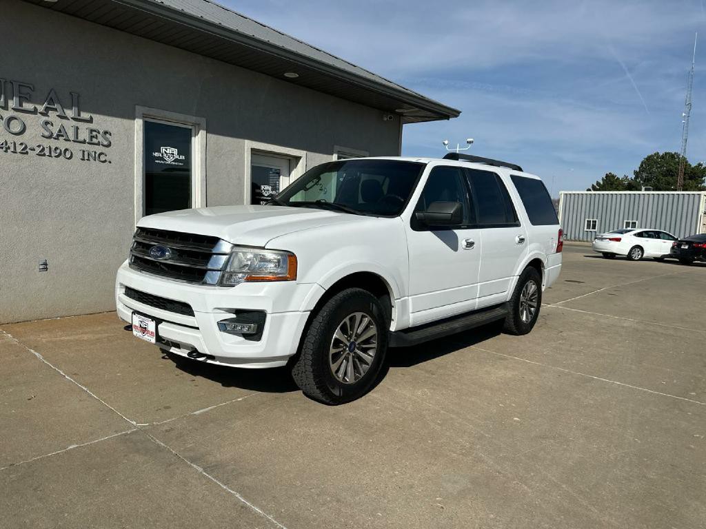 2017 Ford Expedition Image 2