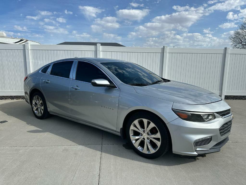 2017 Chevrolet Malibu Image 3
