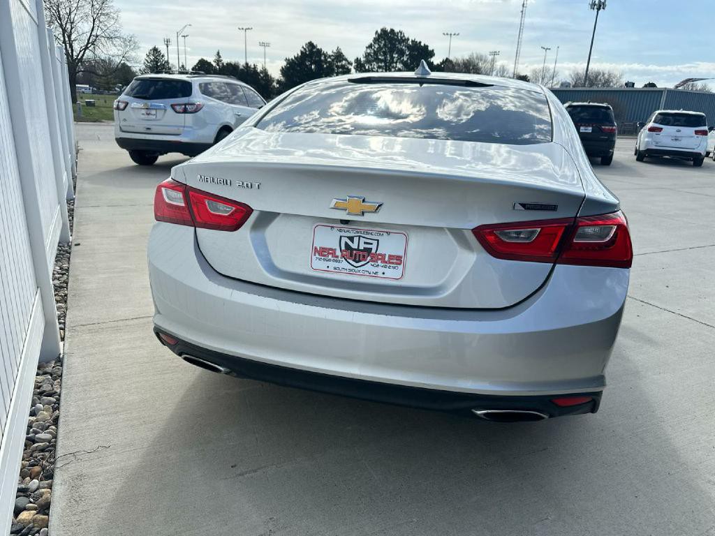 2017 Chevrolet Malibu Image 4