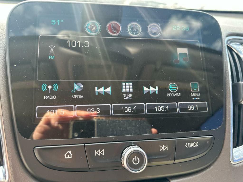 2017 Chevrolet Malibu Image 16