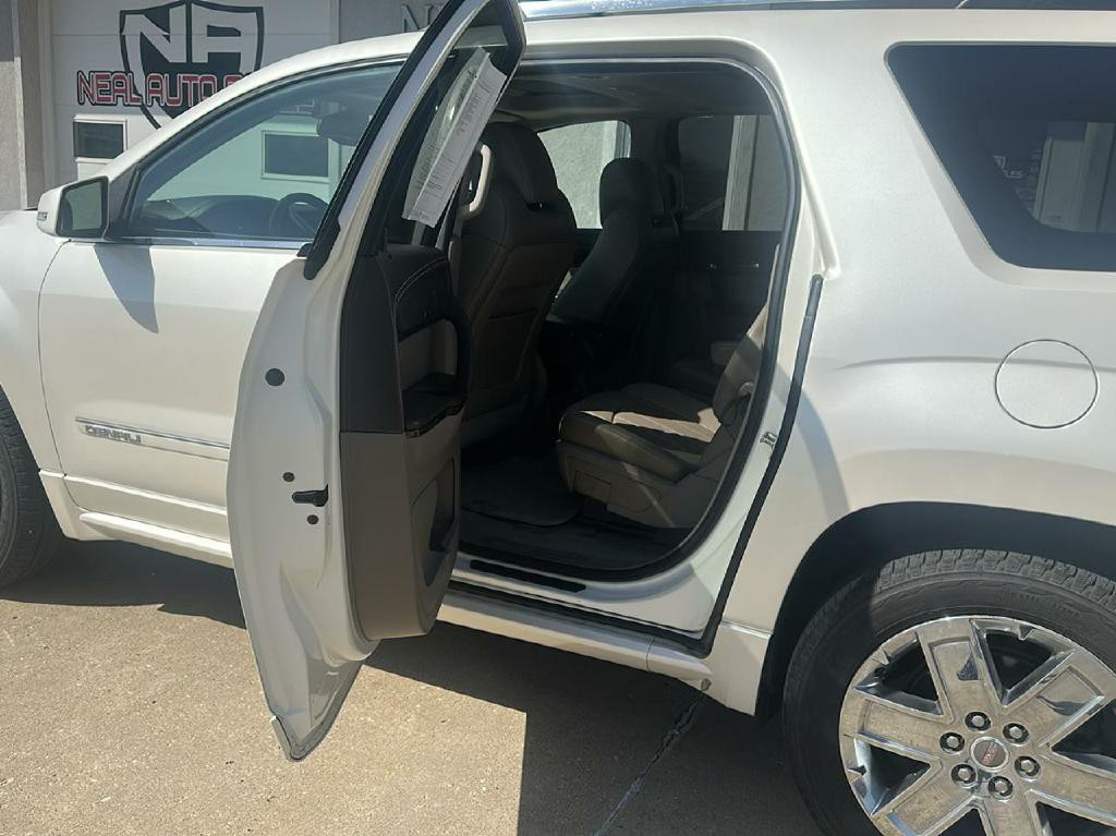 2014 GMC Acadia Image 9