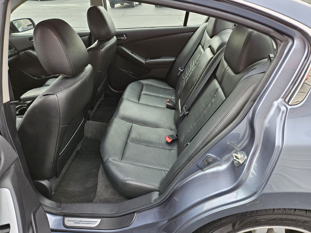 2012 Nissan Altima Image 4