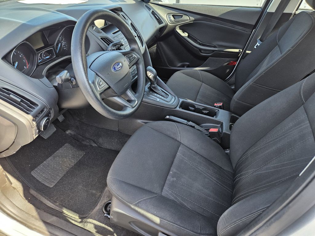 2016 Ford Focus Image 3