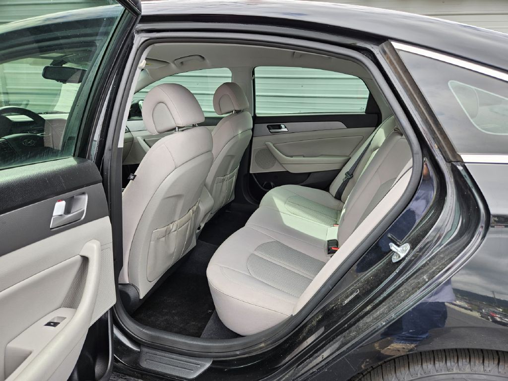 2015 Hyundai Sonata Image 4