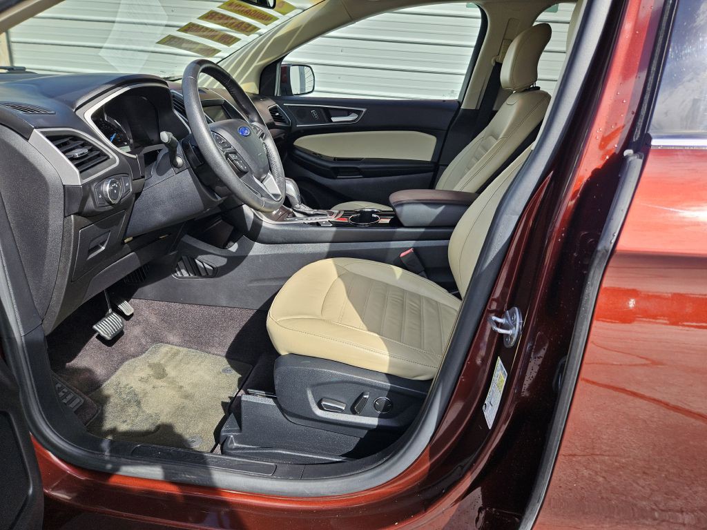 2016 Ford Edge Image 4