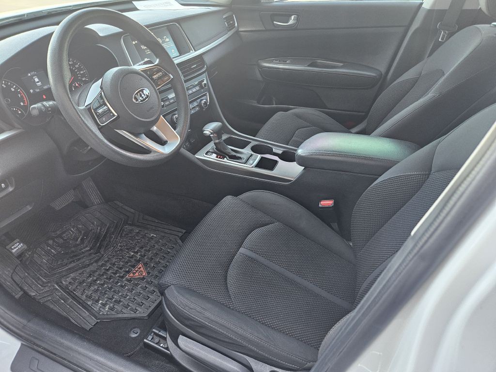 2019 Kia Optima Image 3