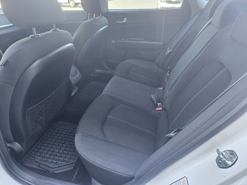 2019 Kia Optima Image 4