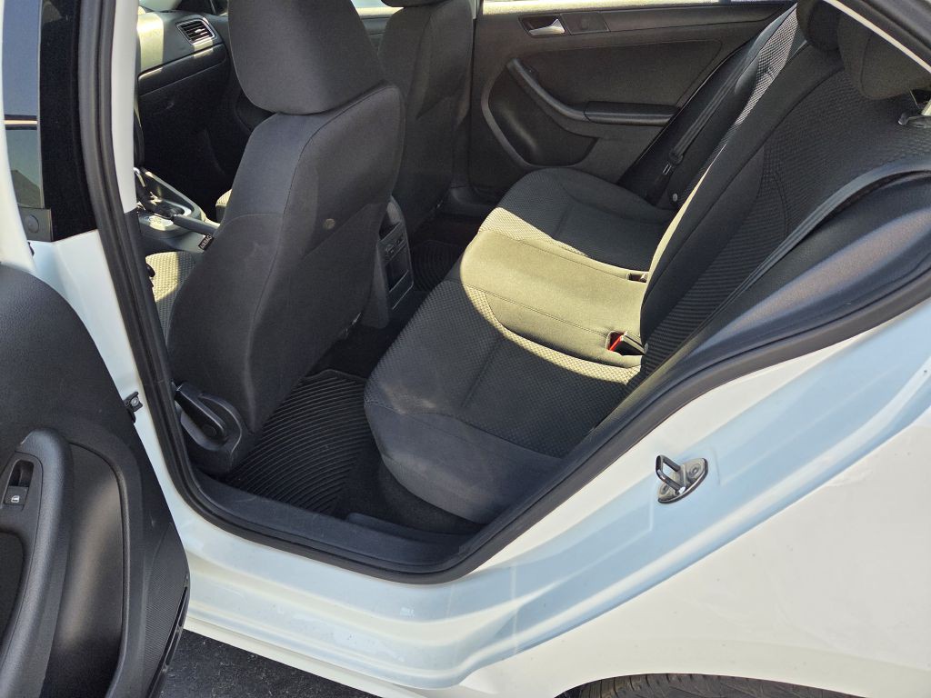 2014 Volkswagen Jetta Image 5