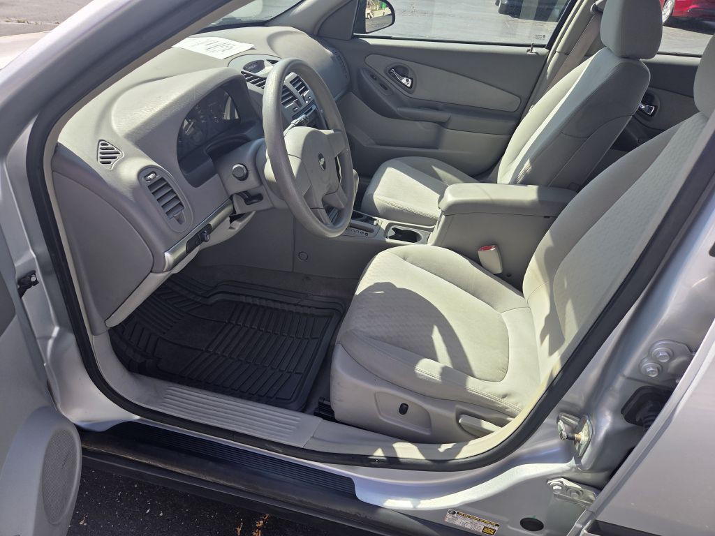 2005 Chevrolet Malibu Image 3