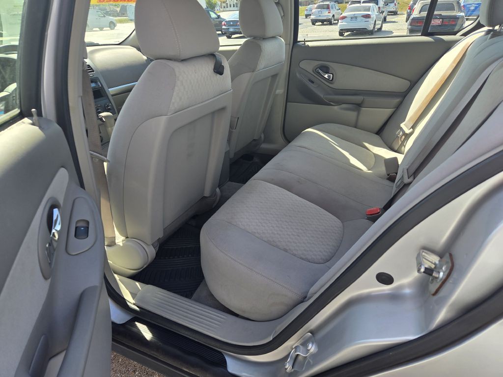 2005 Chevrolet Malibu Image 4