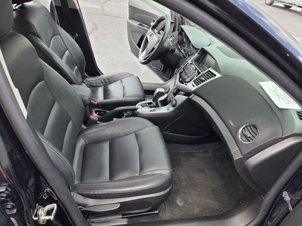 2014 Chevrolet Cruze Image 4