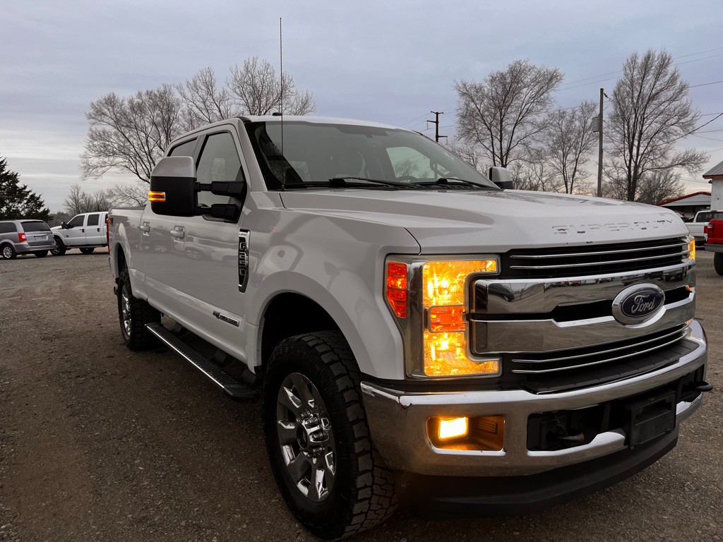 2017 Ford F-250 Image 4