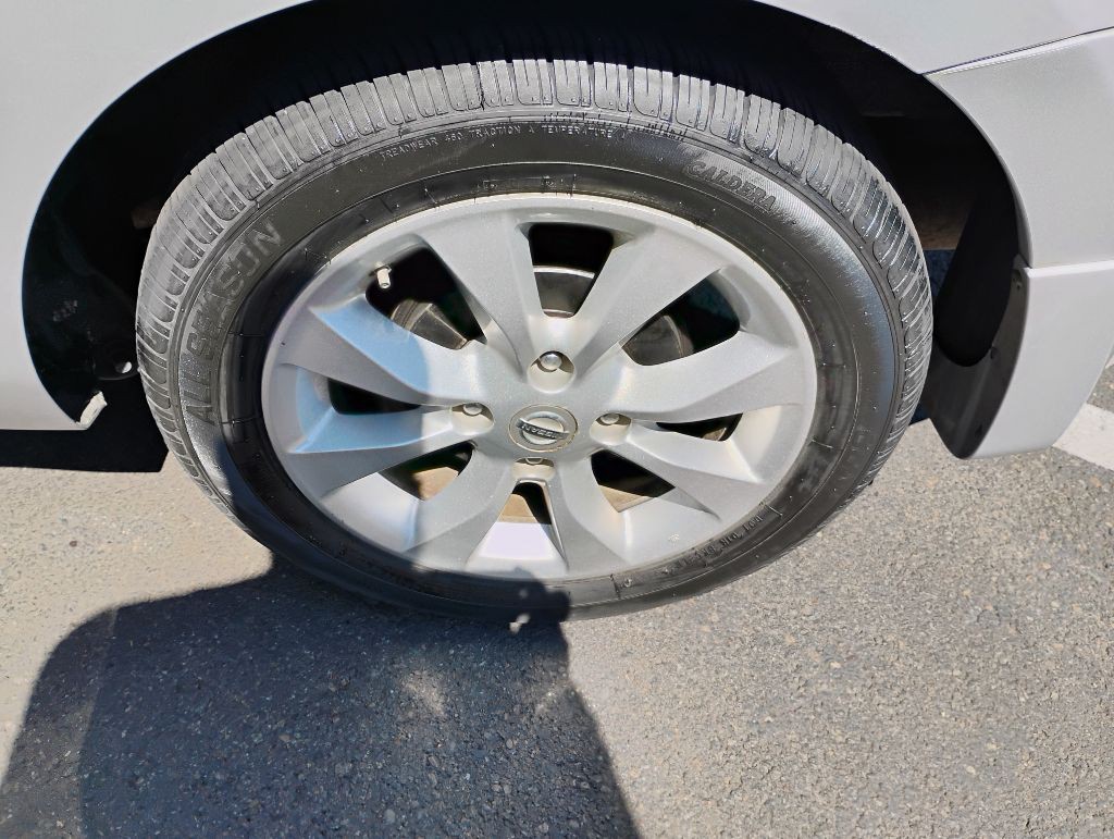 2011 Nissan Sentra Image 7