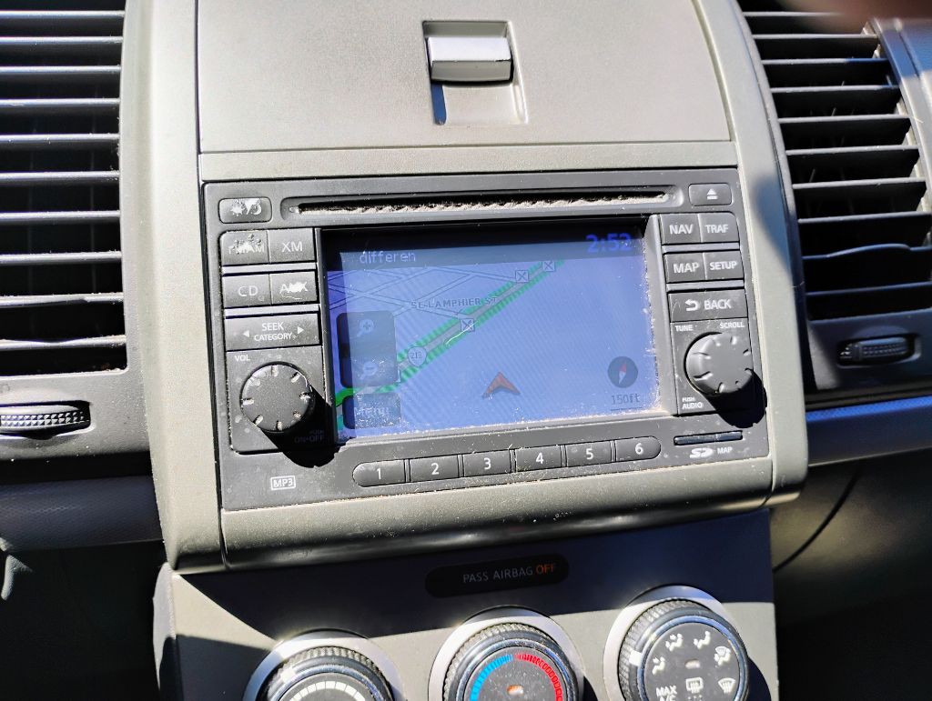 2011 Nissan Sentra Image 9