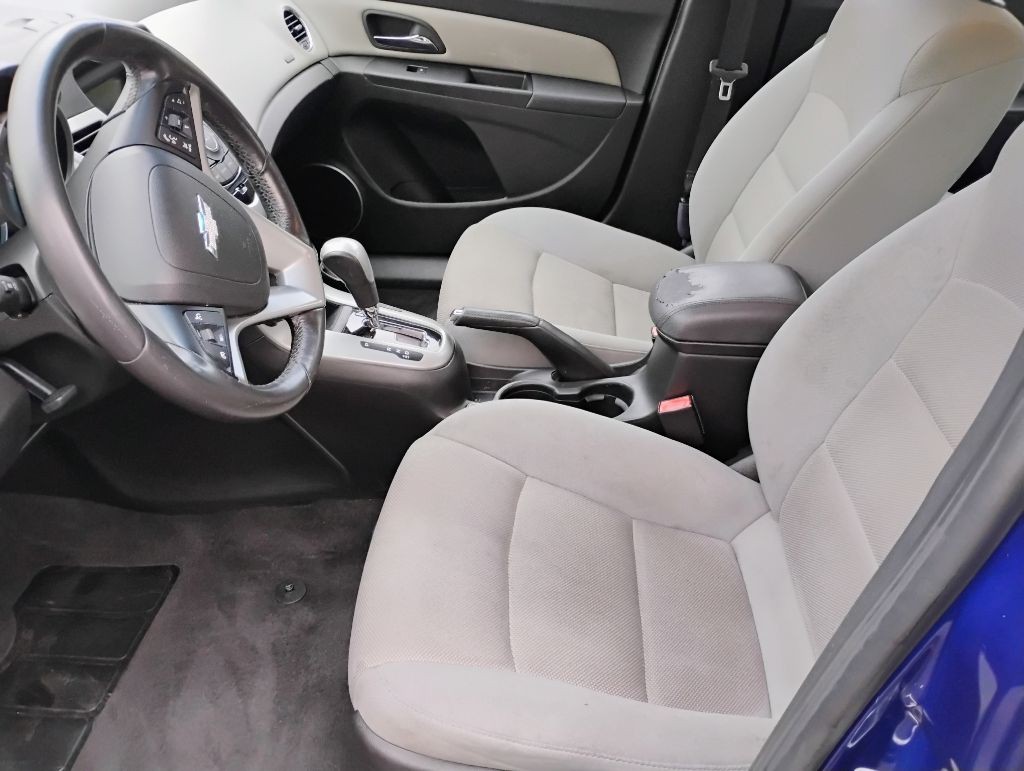 2012 Chevrolet Cruze Image 6