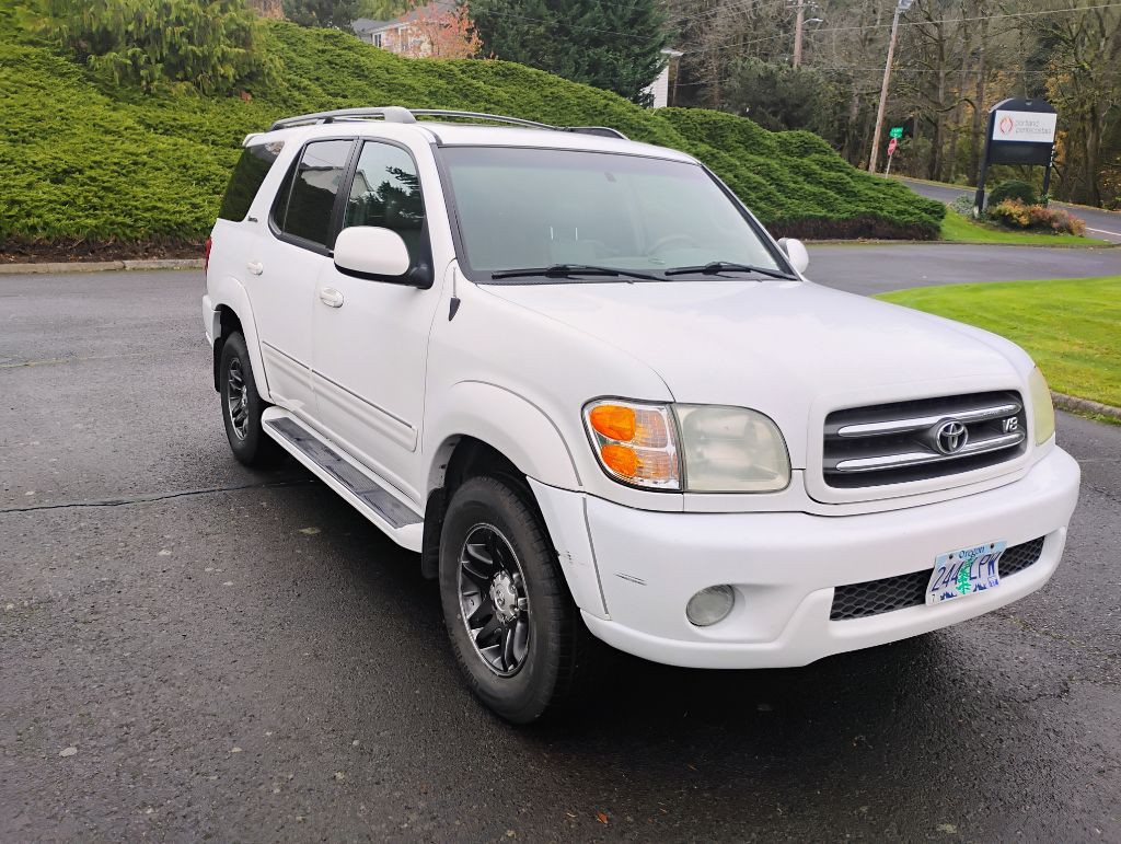 2003 Toyota Sequoia Image 2