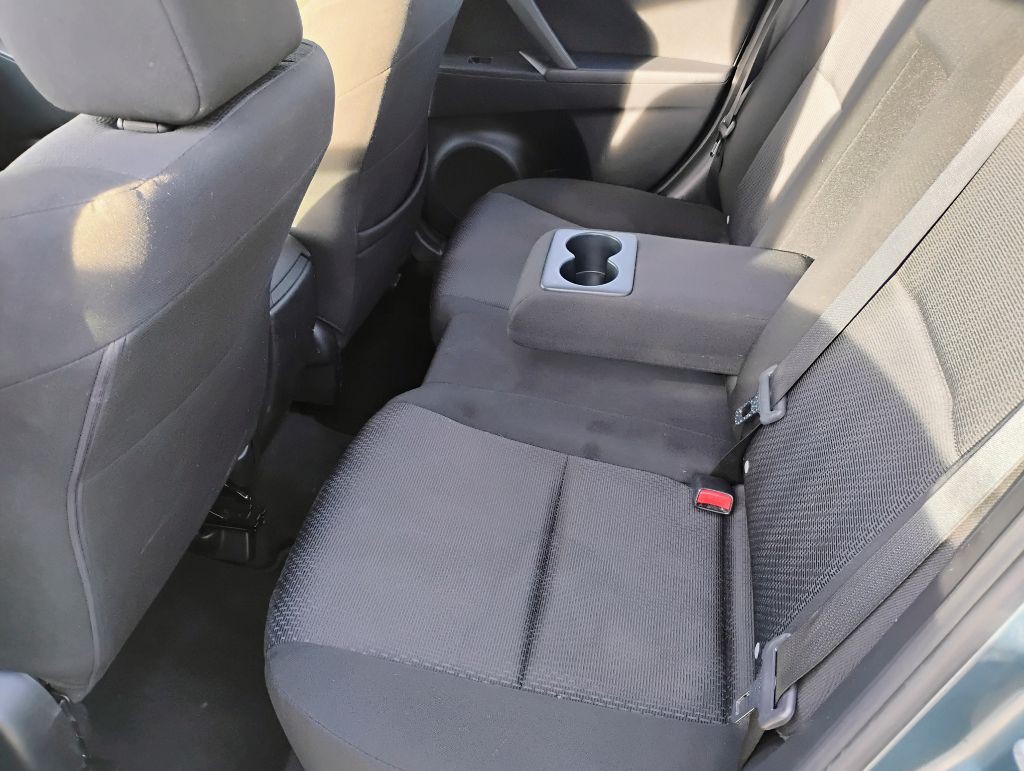 2010 Mazda Mazda3 Image 10