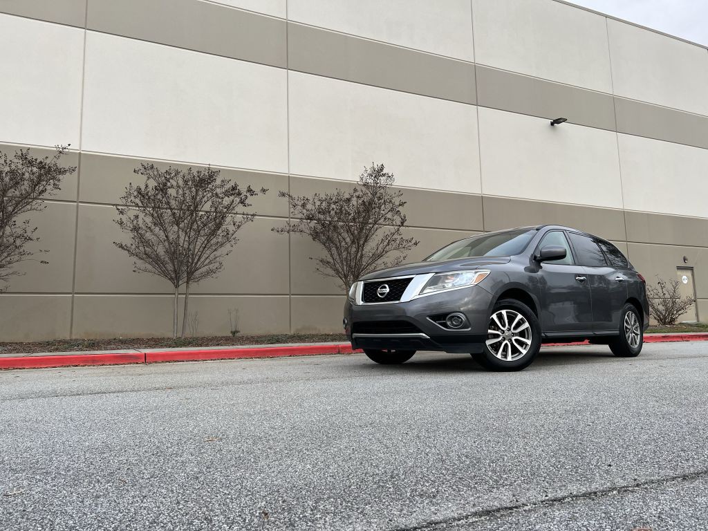 2015 Nissan Pathfinder Image 1