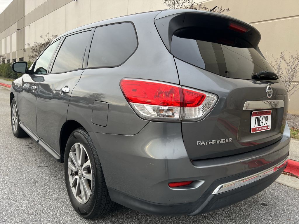 2015 Nissan Pathfinder Image 10