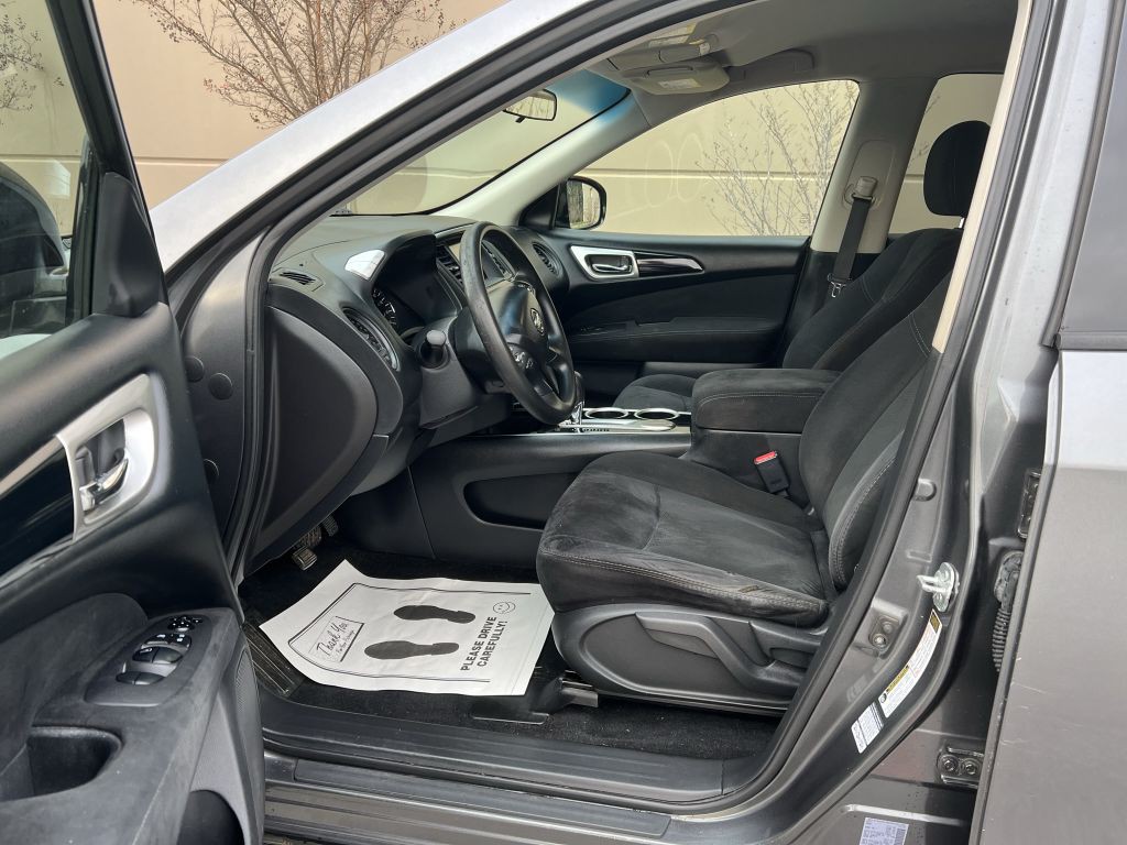 2015 Nissan Pathfinder Image 14