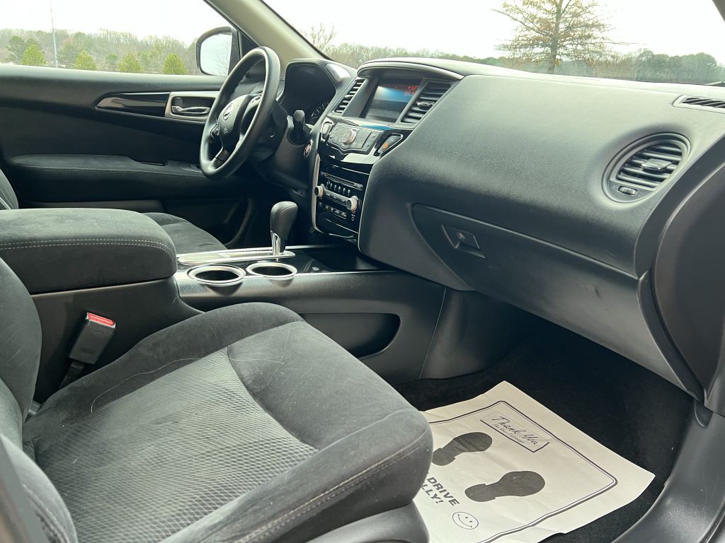 2015 Nissan Pathfinder Image 22
