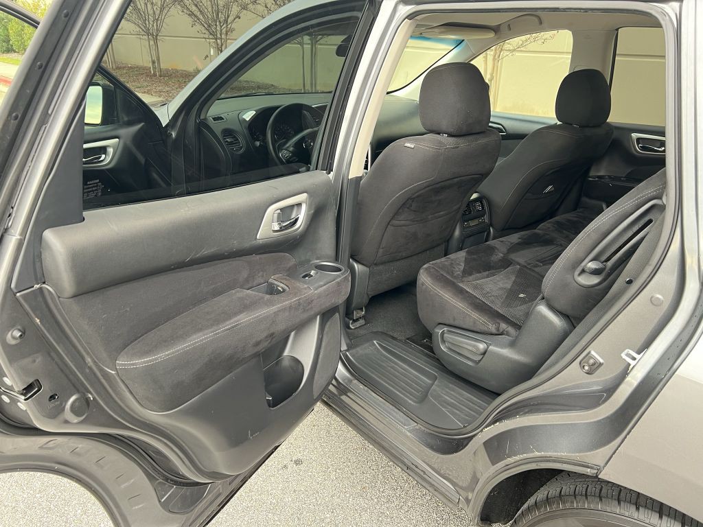 2015 Nissan Pathfinder Image 27