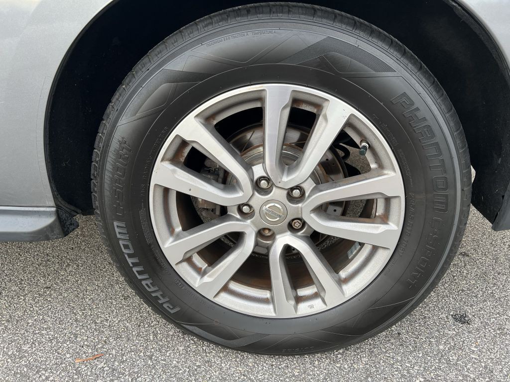 2015 Nissan Pathfinder Image 33