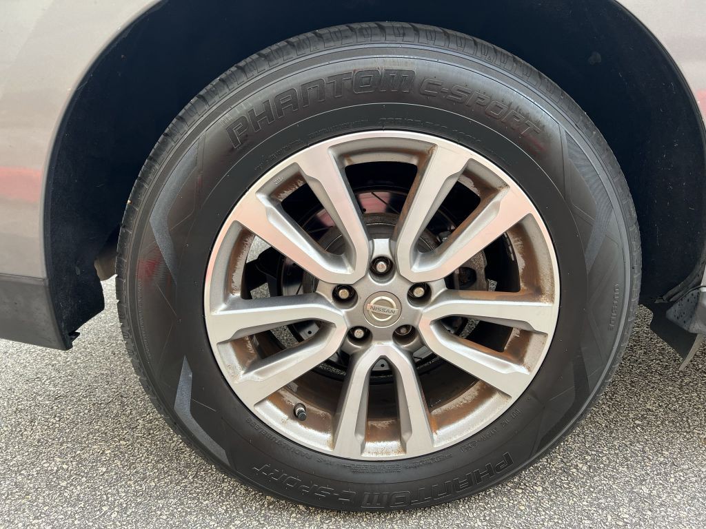 2015 Nissan Pathfinder Image 34