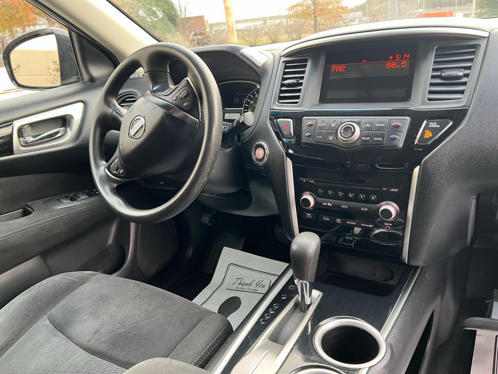 2015 Nissan Pathfinder Image 36