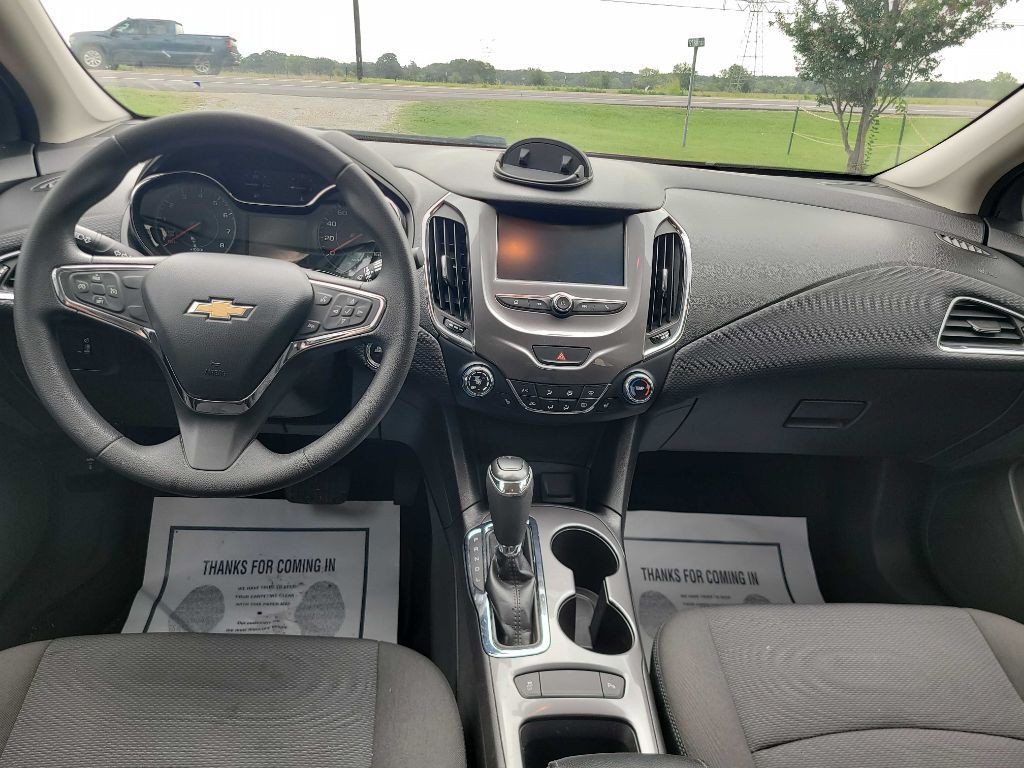 2018 Chevrolet Cruze Image 18