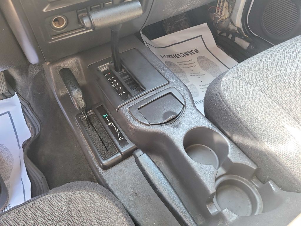 2001 Jeep Cherokee Image 13