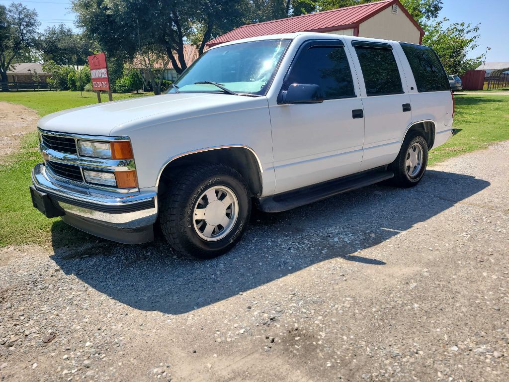 1999 Chevrolet Tahoe Image 3