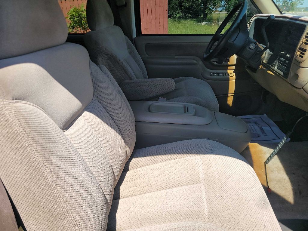 1999 Chevrolet Tahoe Image 19