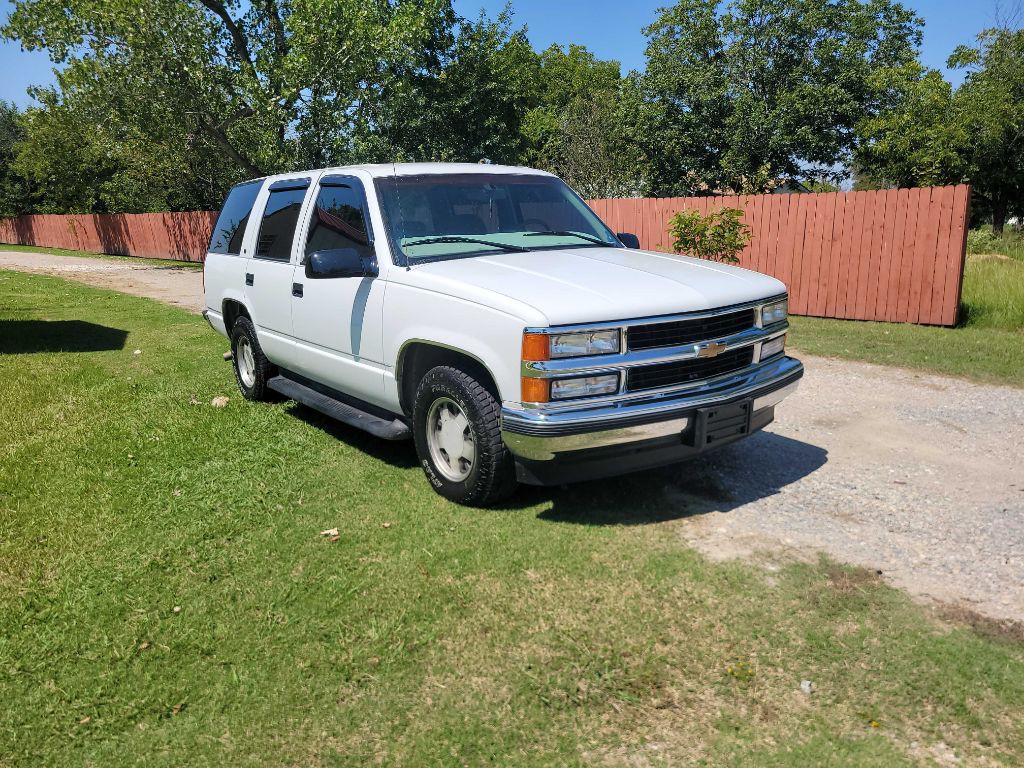 1999 Chevrolet Tahoe Image 32