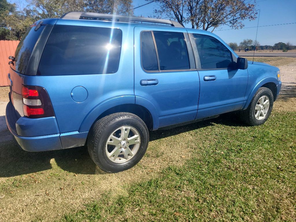 2009 Ford Explorer Image 3