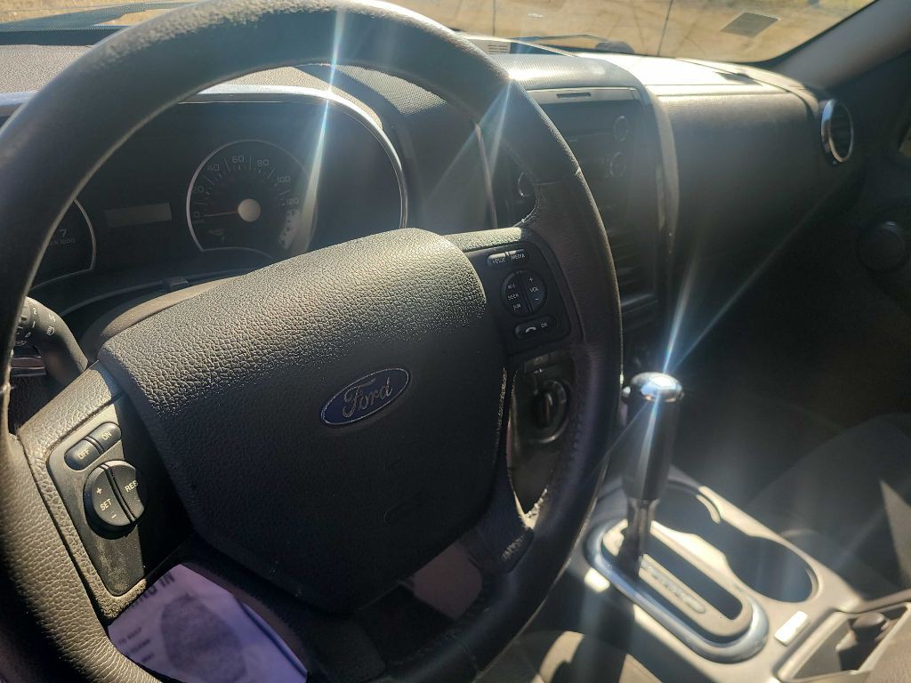 2009 Ford Explorer Image 11