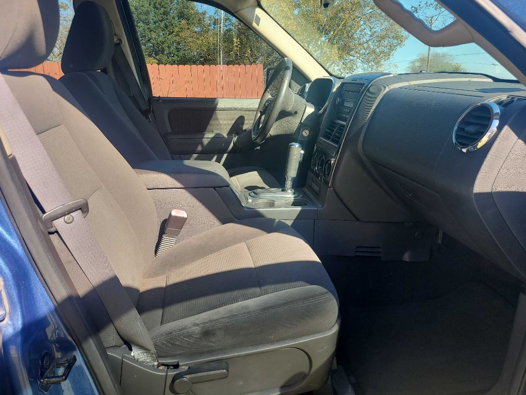 2009 Ford Explorer Image 16