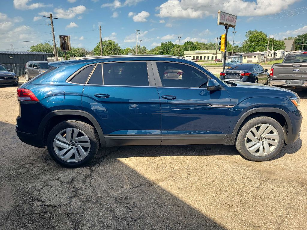 2022 Volkswagen Atlas Cross Spo Image 4