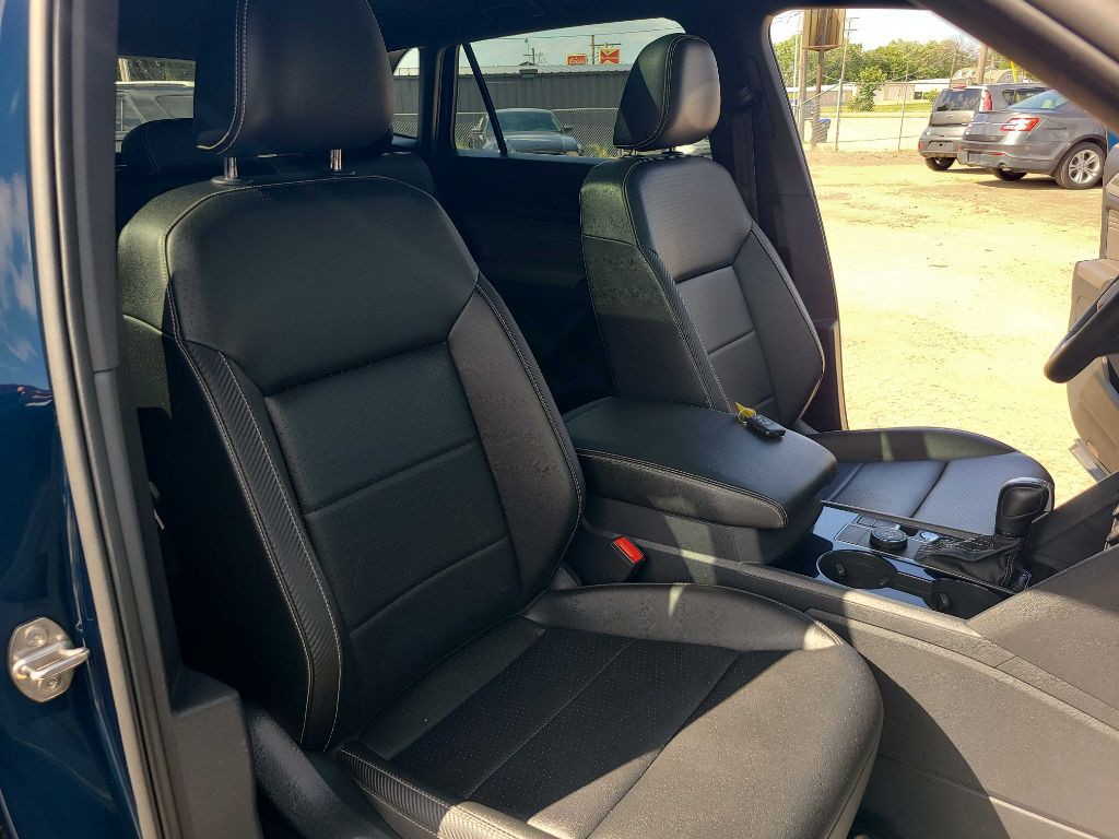 2022 Volkswagen Atlas Cross Spo Image 18