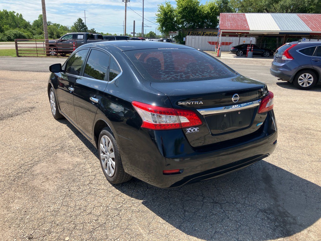 2013 Nissan Sentra Image 2