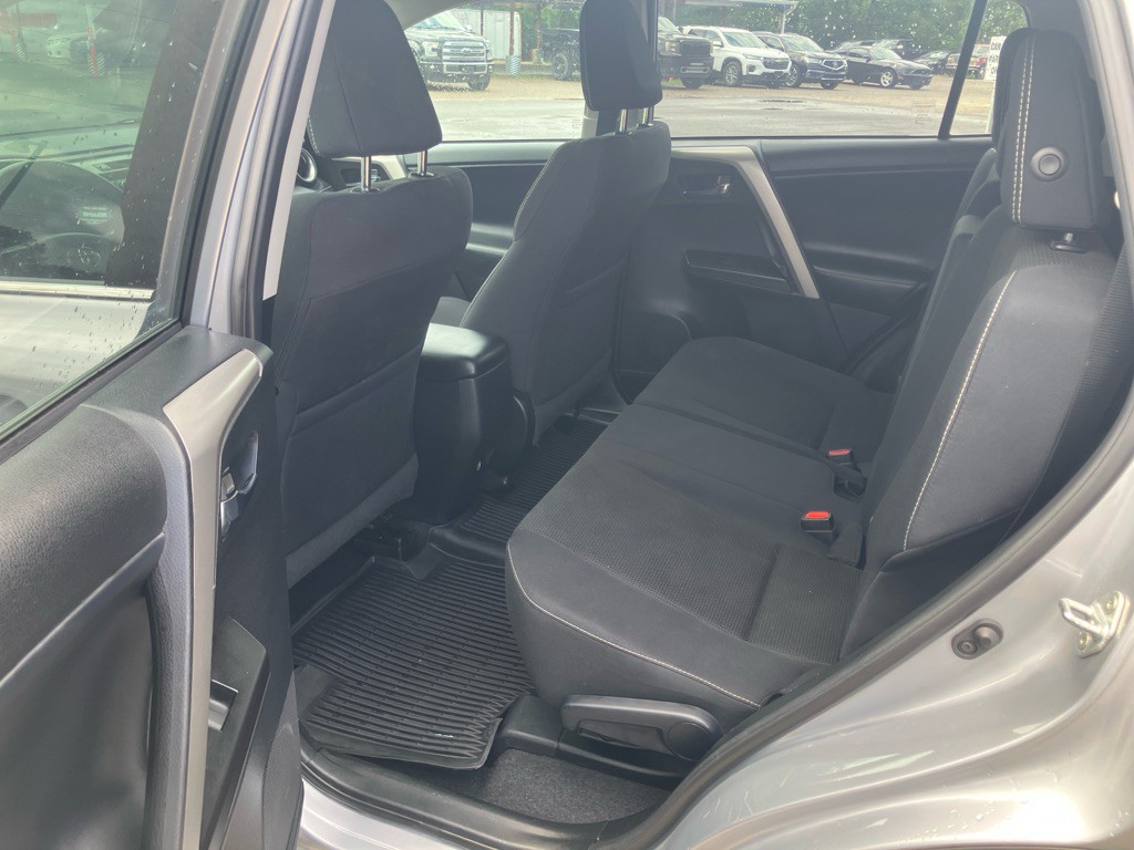 2018 Toyota Rav4 Image 8