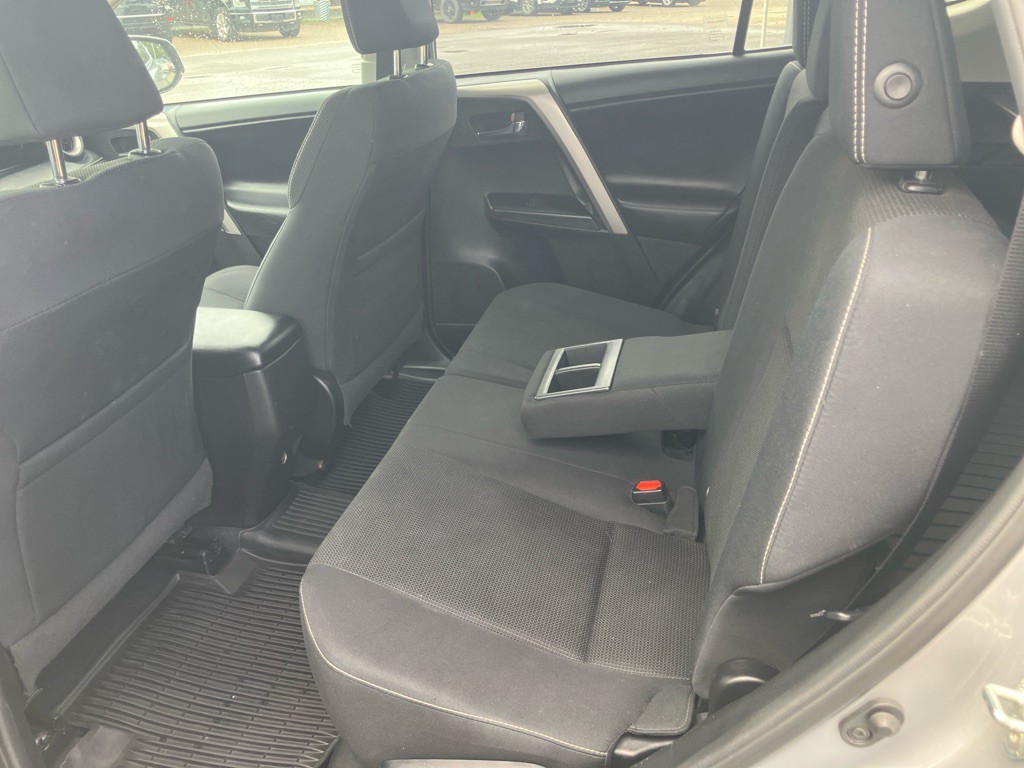 2018 Toyota Rav4 Image 9