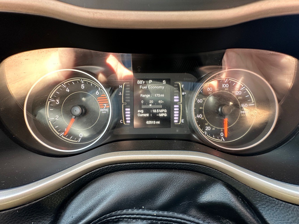2018 Jeep Cherokee Image 12
