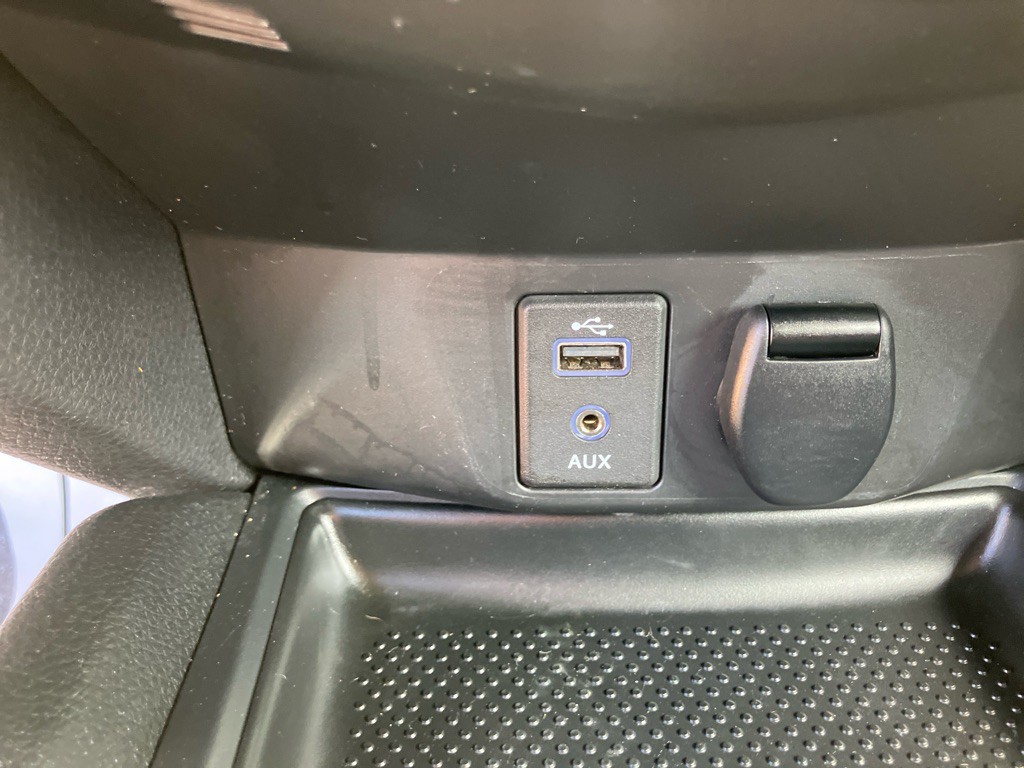 2017 Nissan Rogue Image 16