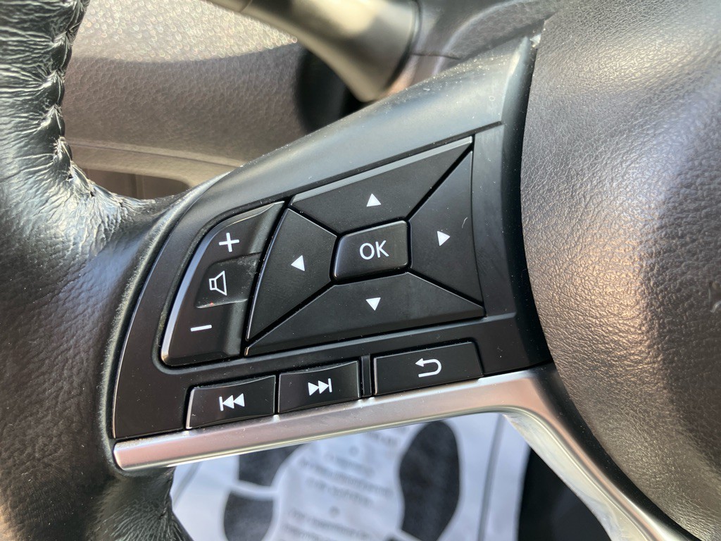 2017 Nissan Rogue Image 19