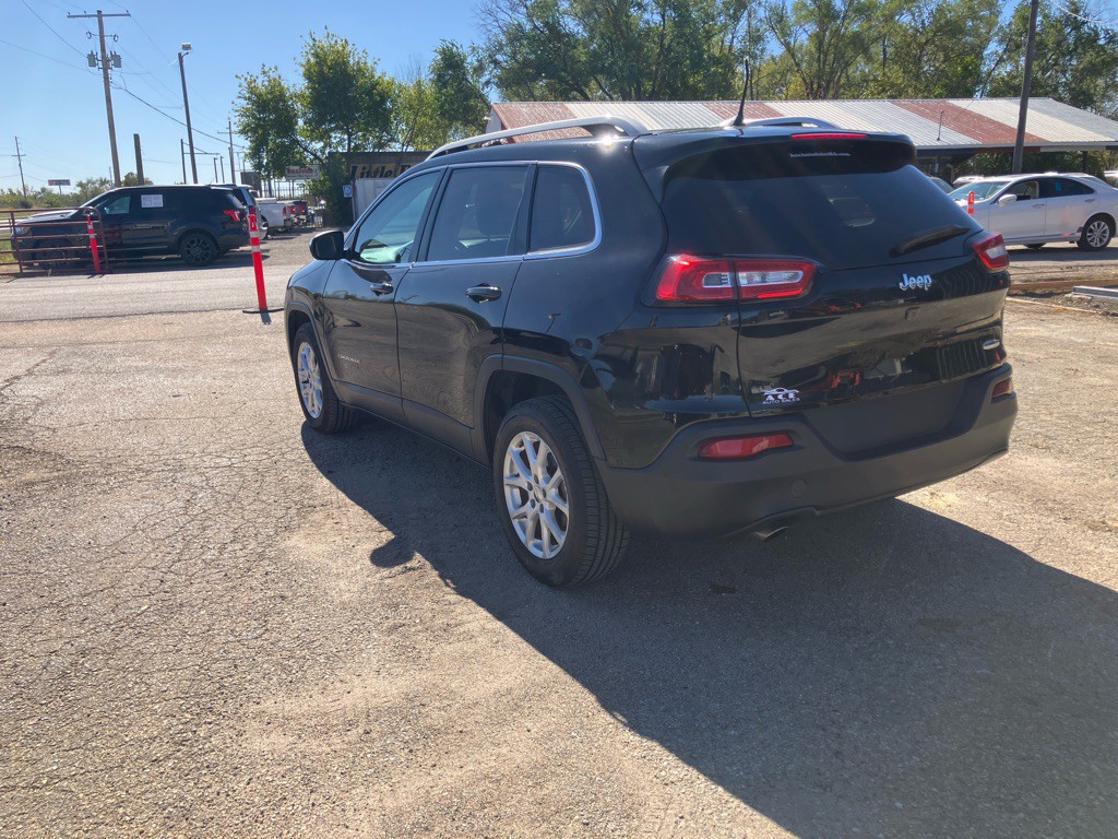 2017 Jeep Cherokee Image 4