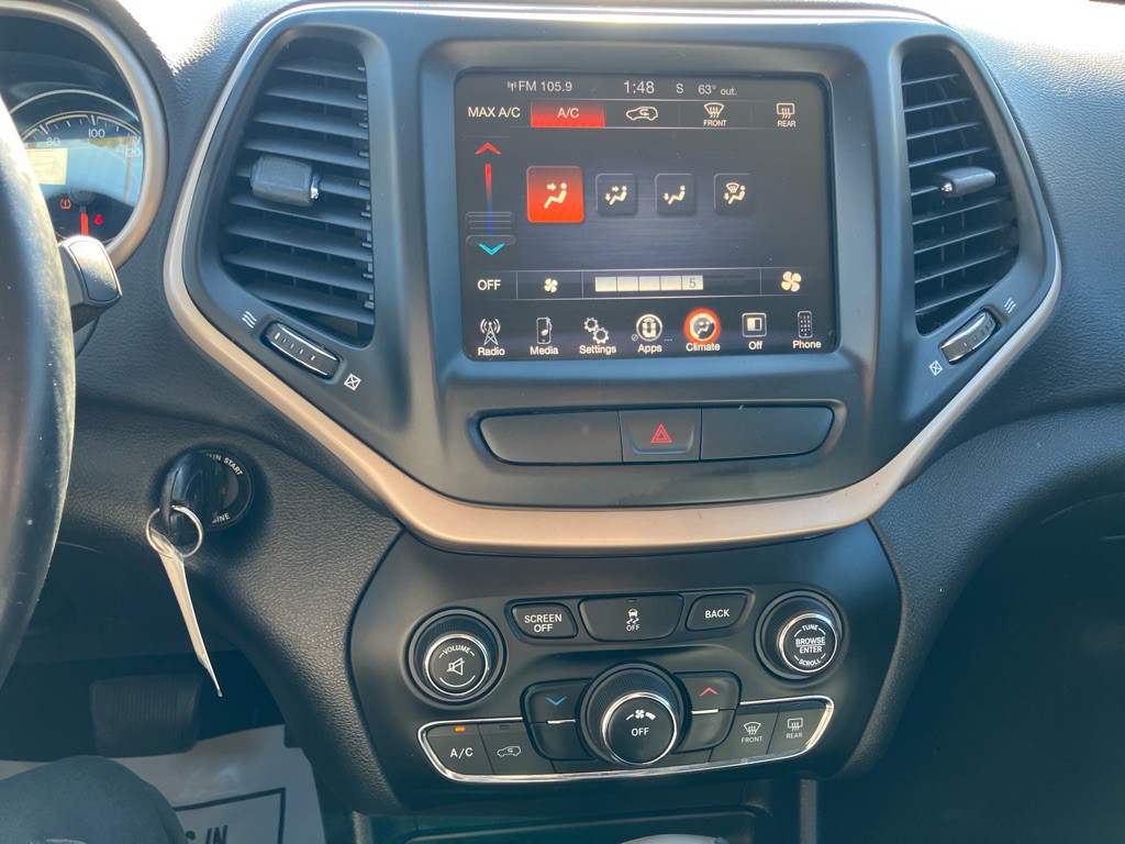 2017 Jeep Cherokee Image 10